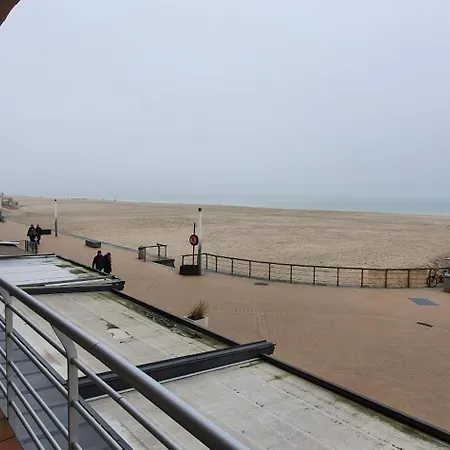 Modern With Sleeping Area Offering Stunning Frontal Sea View T38 * Ostende
